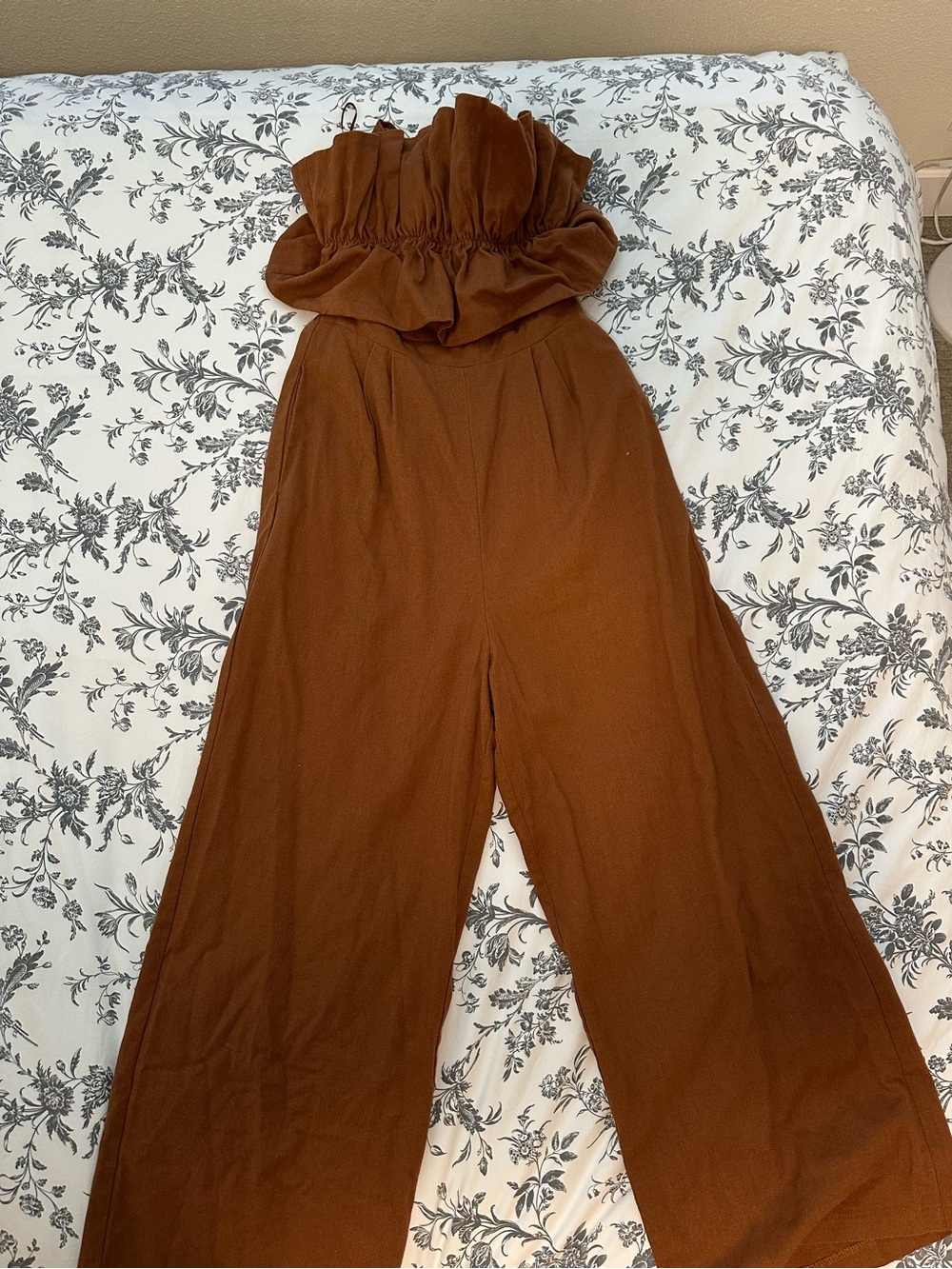 ASTR Wide-Leg Strapless Jumpsuit in Rust